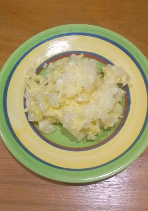 Una foto de Revuelto de cebolla y queso