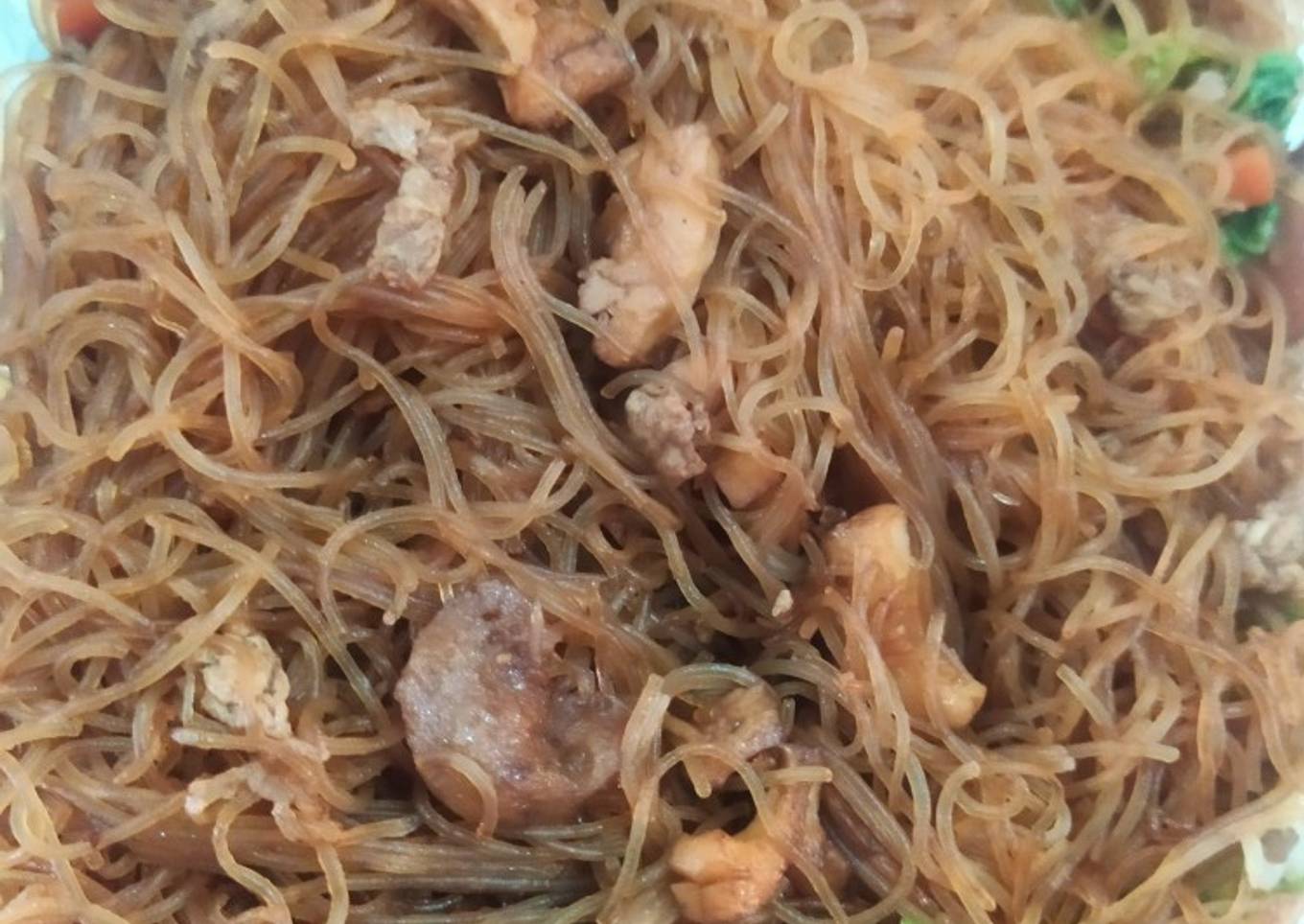 Bihun goreng bakso