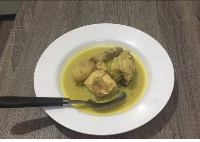 Opor ayam lebaran mantul