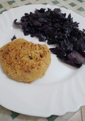 Foto di Burger di ceci e tonno e cavolo cappuccio🧆