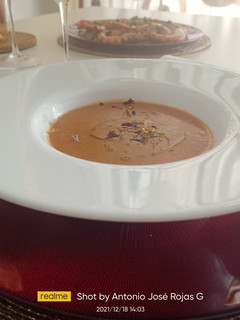 Una foto de Crema de gambitas rojas