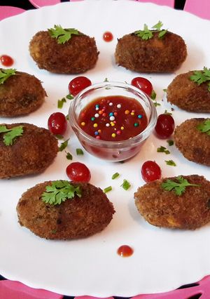 A picture of Roti Kebabs.
