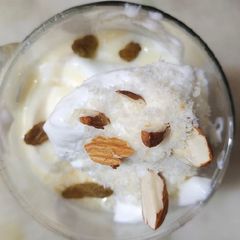 A picture of Mango shake with icecream.