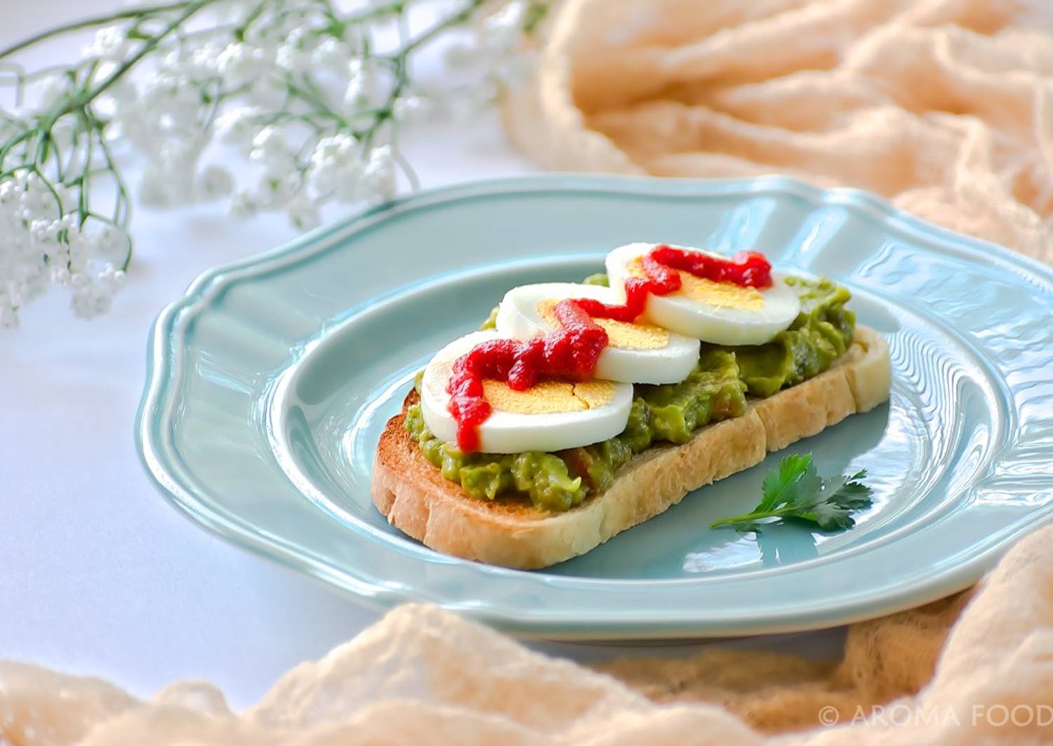 Avocado Open Faced Sandwich Recipe By Madhumita Sathishkumar - Cookpad