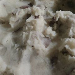 A picture of Too easy Crock-Pot Mashed Potatoes.
