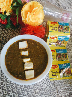 मसाला ए मैजिक पालक पनीर(Masala -e-magic palak paneer recipe in hindi) रेसिपी मुख्य फोटो