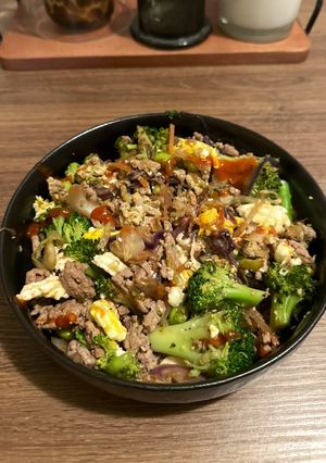 A picture of Egg Roll in a Bowl.