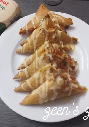 A picture of Baked Cheese Samosas.