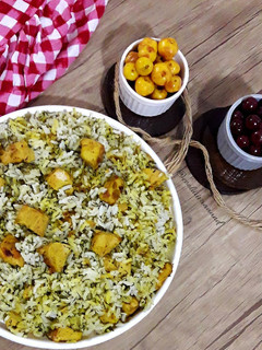 عکسی از دستور سبزی پلو با مرغ آبپز😋