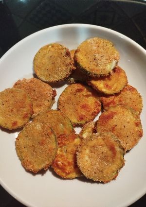 Une photo de Chips de courgettes à l'air fryer
