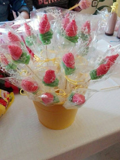 Una foto de 598. Brochetas de chuches