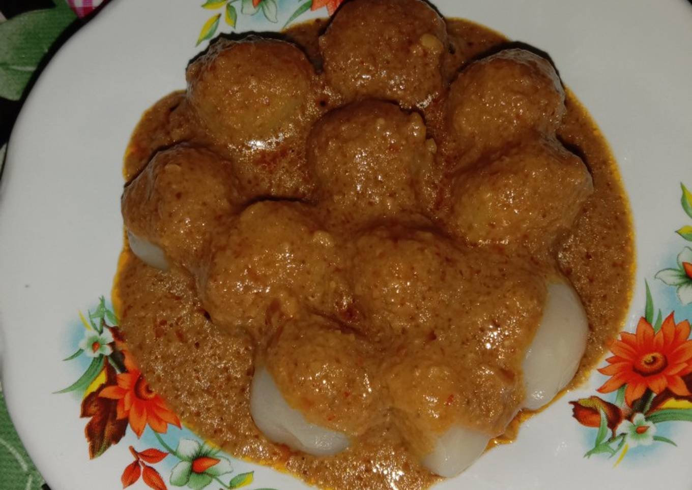 Cilok bumbu kacang
