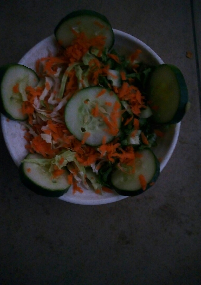 A picture of Simple salad.