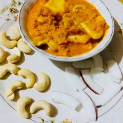 A picture of Cashew Coconut curry.