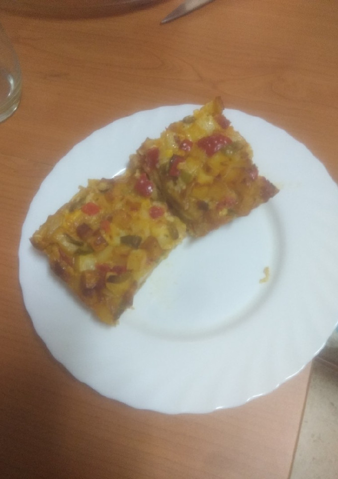 Una foto de Tortilla a la paisana con chorizo al horno
