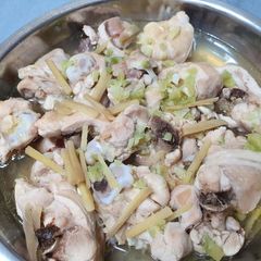 A picture of Steamed Chicken.