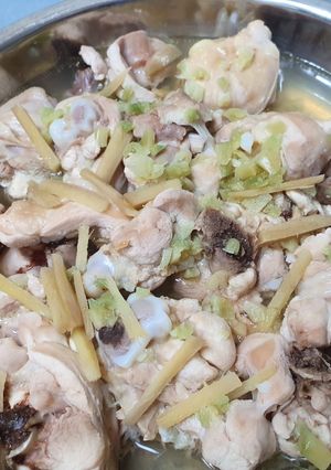 A picture of Steamed Chicken.