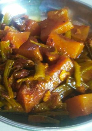 ગુવાર નું અજમાં વાળું શાક (Guvar Ajma Valu Shak Recipe In Gujarati) રેસીપી મુખ્ય ફોટો