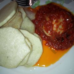 A picture of Fried yam and attarodo sauce.