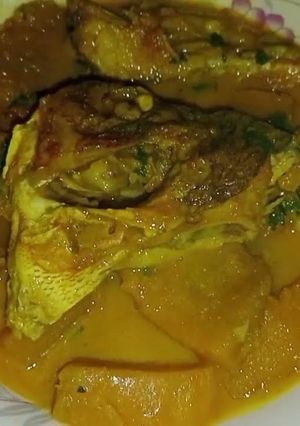 মায়ের হাতে বানানো তেলাপিয়া মাছ দিয়ে মিষ্টি কুমড়া || Tilapia Fish with Sweet Pumpkin || ঘরোয়া স্বাদের ঝোল রেসিপির প্রধান ছবি