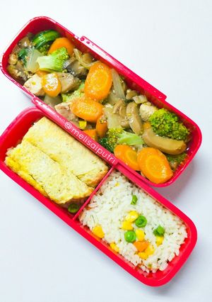 Foto resep Nasi Gulung Telor dan Tumis Sayur