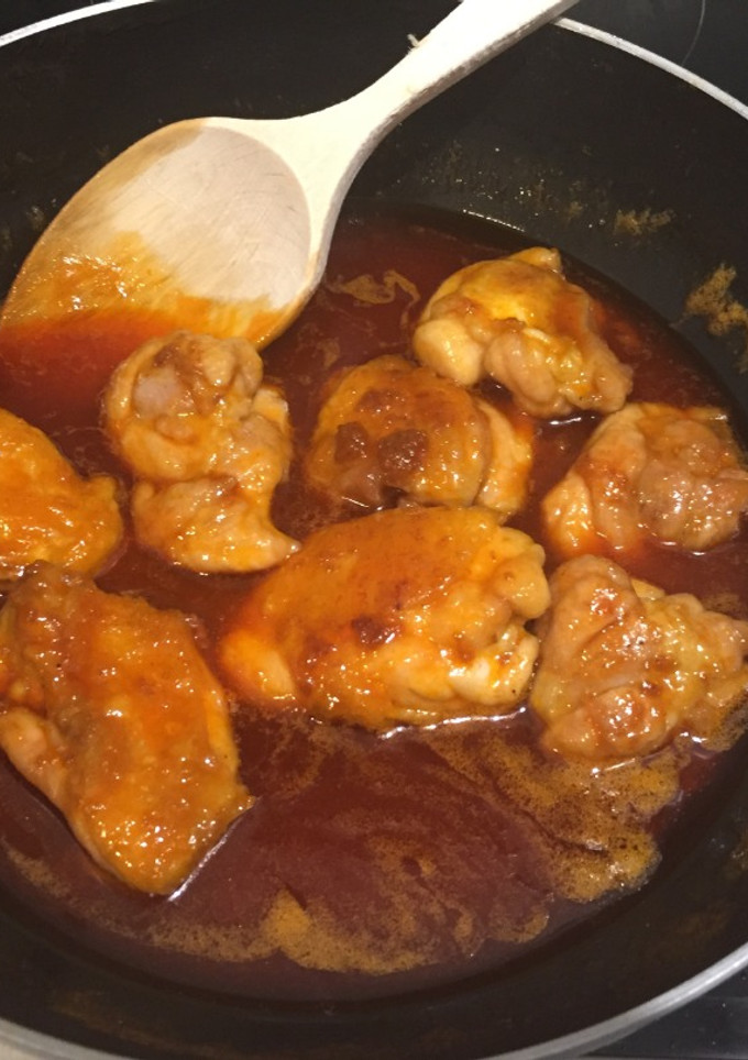 Una foto de Pollo en salsa de sobrasada y miel