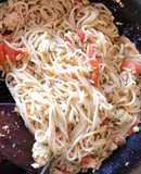 Mỳ ý xào gà băm viên