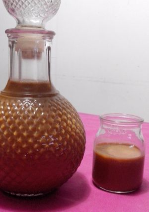 Una foto de Licor de dulce de leche 🍸