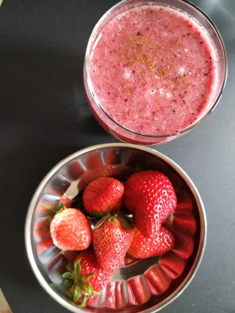 Recipe Banana, strawberries and orange smoothie the Can Spoil the Tongue Delicious