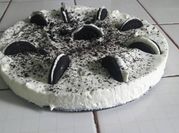 Una foto de torta oreo rica y fácil
