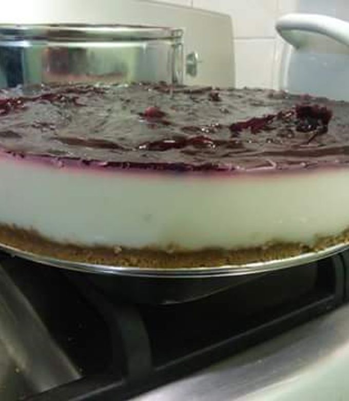 Una foto de Cheesecake Helado con Zarzamora 🍰