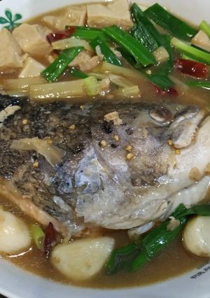 蒜燒鮭魚頭 的食譜成品照片