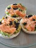 Avocado mash & salmon