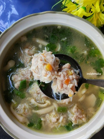 Langkah Mudah untuk Membikin Resep Sup Bakso Ayam Soun yang Menggugah Selera Anti Ribet, Sempurna