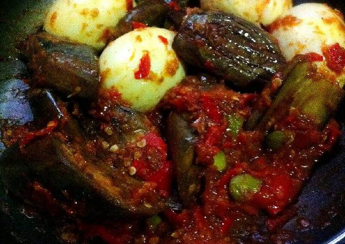 Sambalado telor terong pete