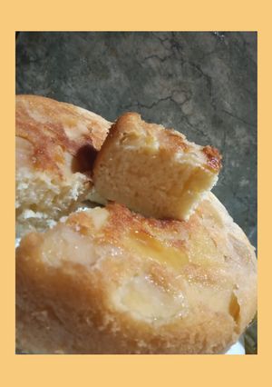 Una foto de Bizcochuelo invertido de manzana. 🍎