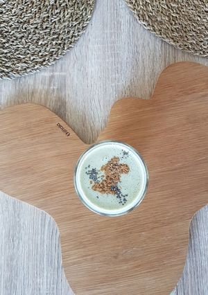 A picture of Omena-Kaneli Smoothie.