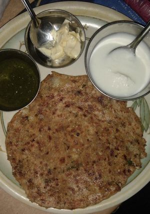 A picture of Ghobhi ka paratha.