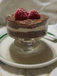Una foto de Pudín de chía con cocoa y yogurt
