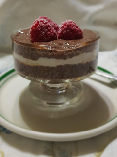Una foto de Pudín de chía con cocoa y yogurt