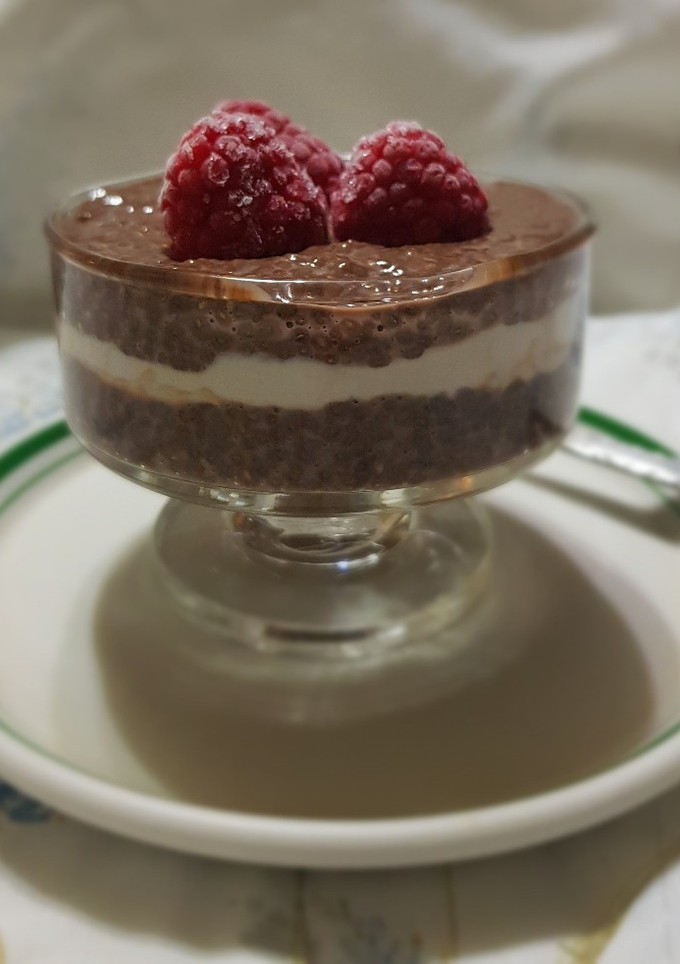 Una foto de Pudín de chía con cocoa y yogurt