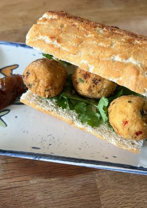 A picture of Gato Pima - Mauritian Chilli Cakes.