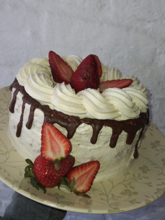 Una foto de Postre chantilly y frutillas