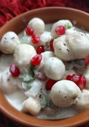 A picture of Makhana Raita.