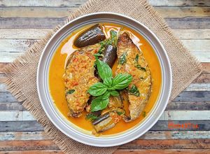 Foto resep Pecel Terong Ikan Asap Kemangi Kuah Santan