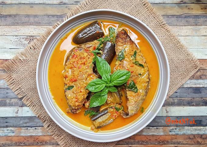 Resep Pecel Terong Ikan Asap Kemangi Kuah Santan Oleh Tituk Sk Cookpad