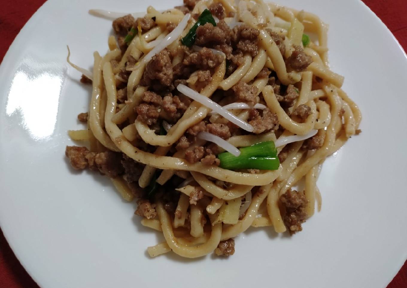 Gingery Shanghai noodles and pork
