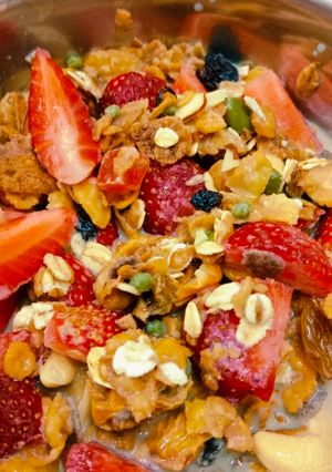 A picture of Healthy Muesli Breakfast Bowl.