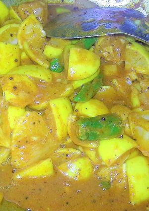 A picture of Raw Lemon Pickle.