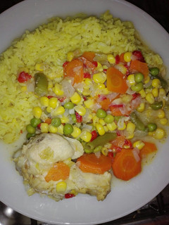 Una foto de Pollo al jugo con arroz